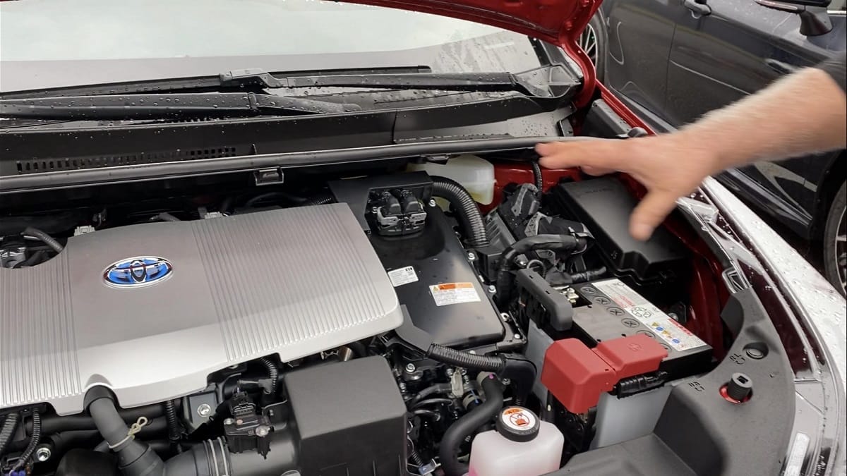 Updated: Electric Car Battery Replacement Costs in 2023