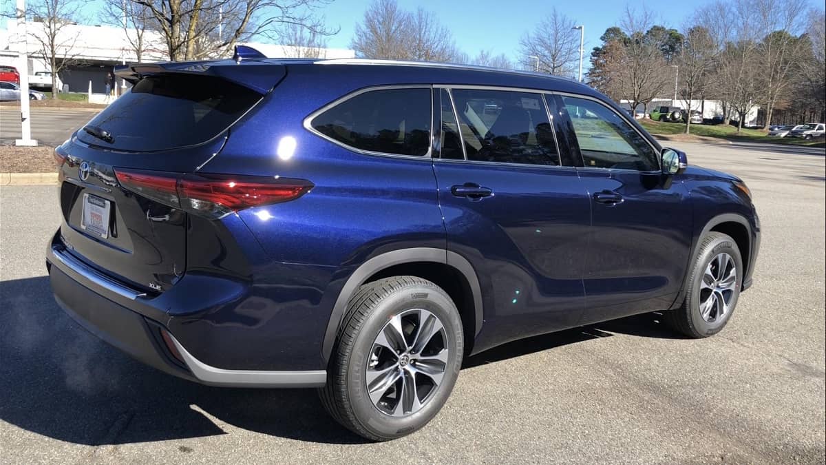 You Won’t Believe This New 2020 Toyota Highlander Cleaning Feature