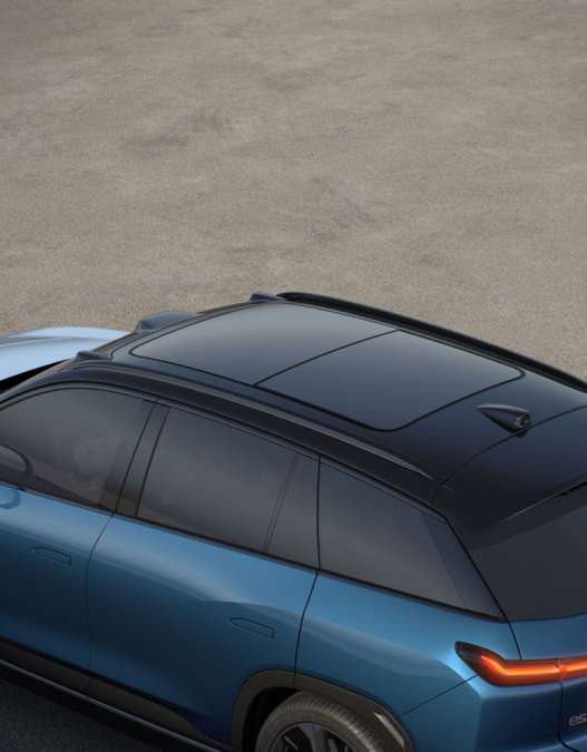 High-angle shot of a blue NIO EL7 roof