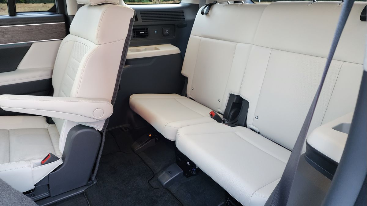 2024 Hyundai Santa Fe's 3rd row seating