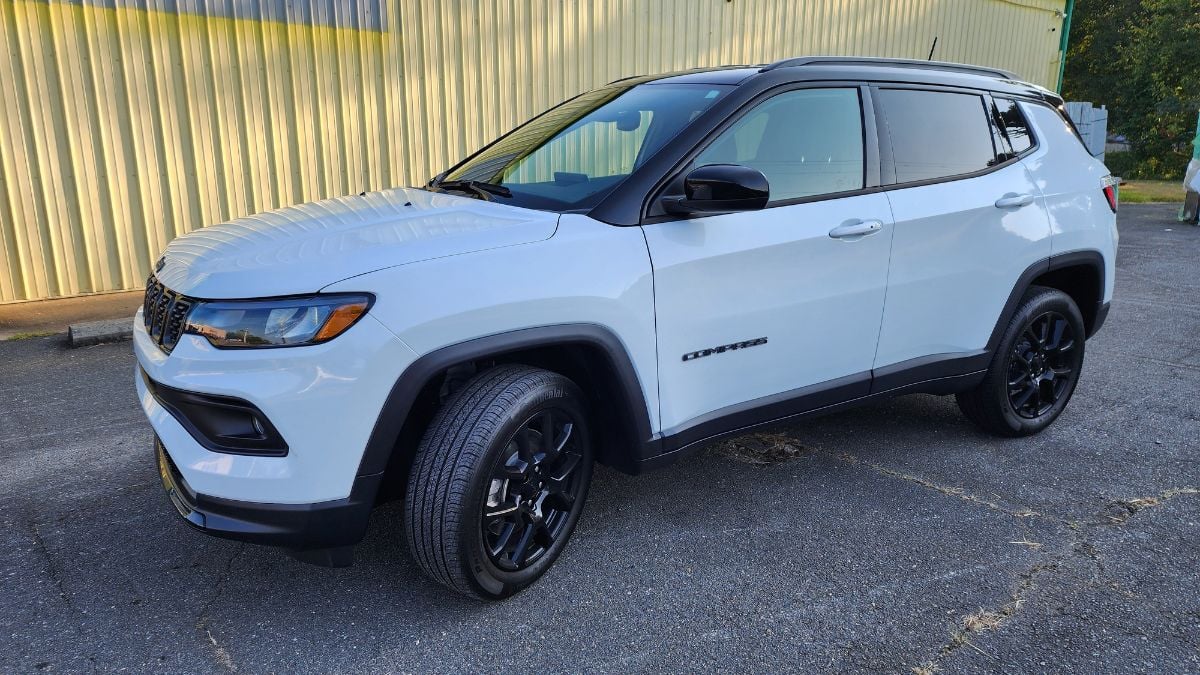 2024 Jeep Compass Latitude's exterior design