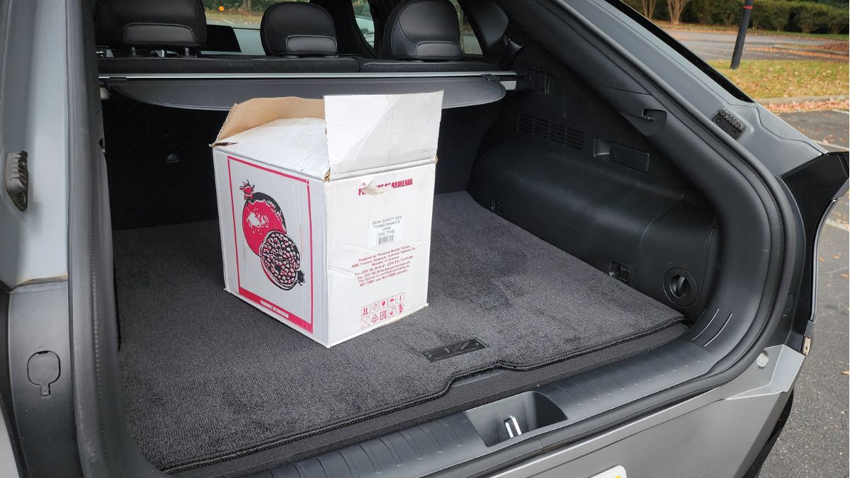 2024 KIA EV6 GT cargo space