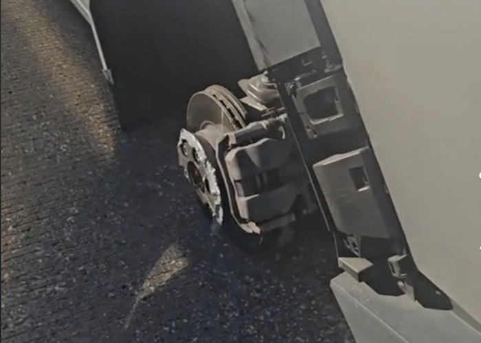 2024 Tesla Cybertruck broken wheel cladding