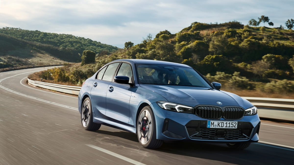 BMW 330i is quicker to 60 mph than most hot hatchbacks in 2024