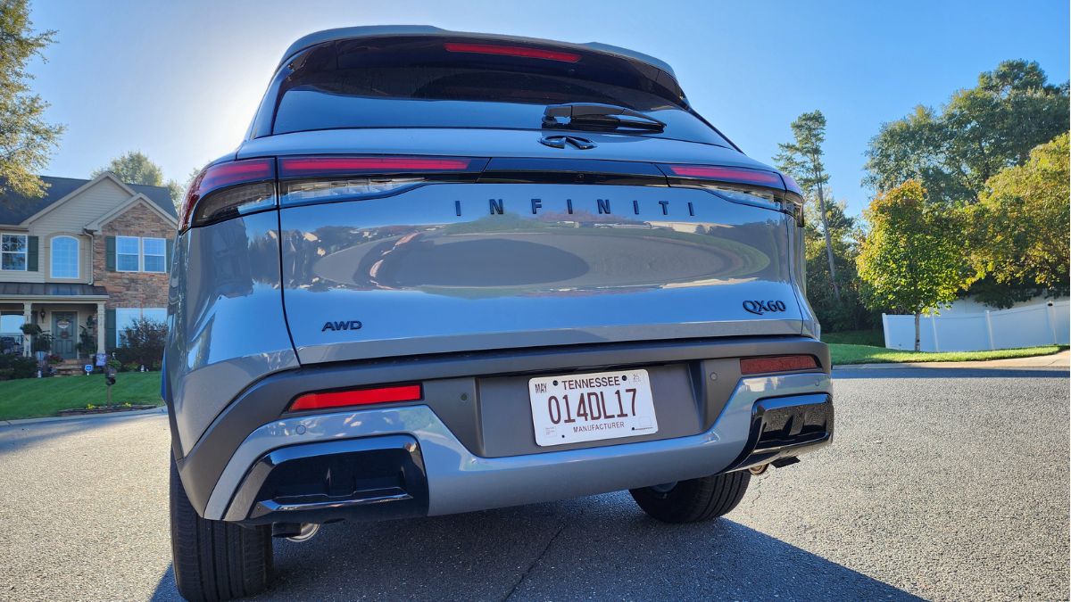 2025 Infiniti QX back end