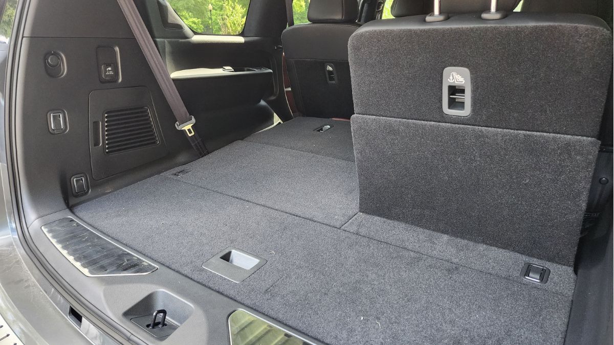 2025 Infiniti QX80 Autograph Cargo Space