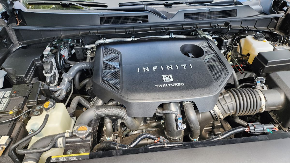 2025 Infiniti QX80 Autograph Engine