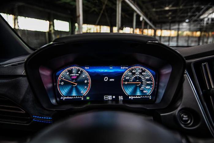 The new Subaru WRX tS digital display