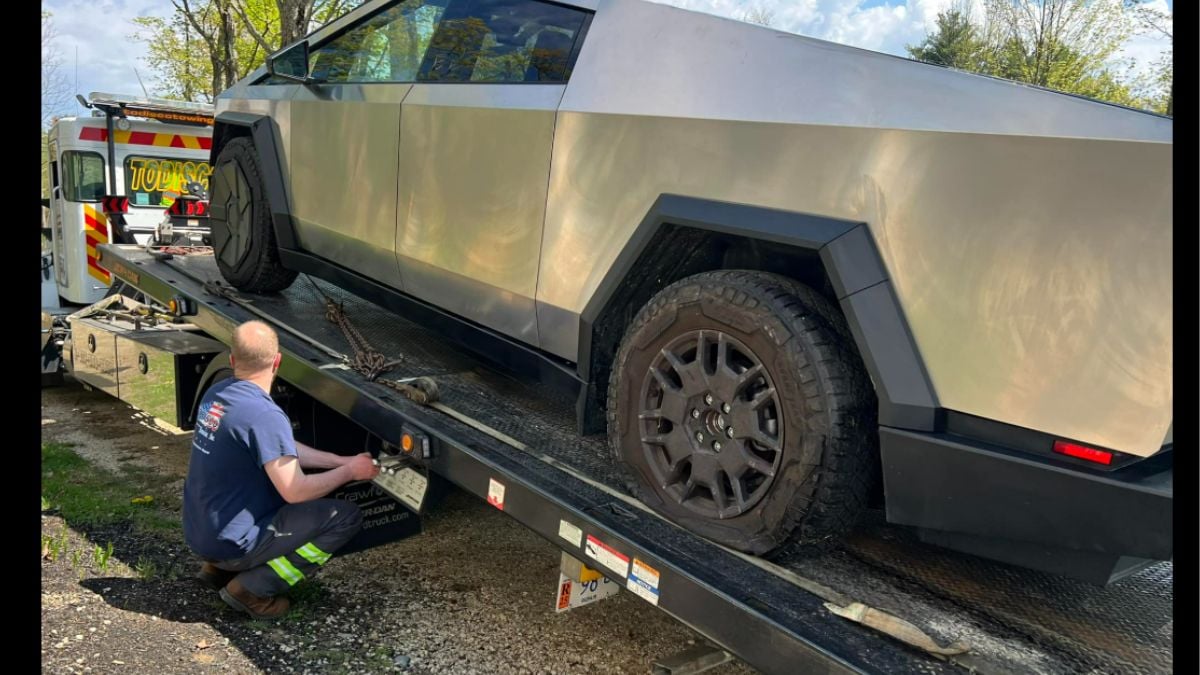 Cybertruck Being Towed