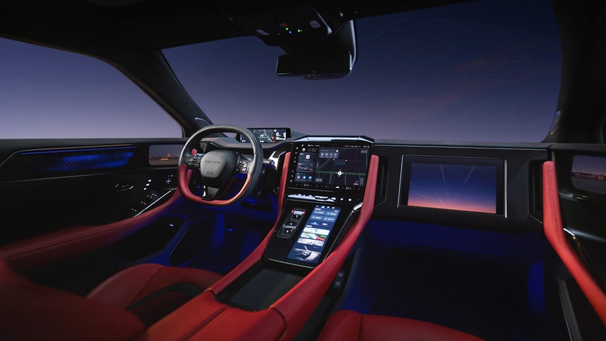 The GAC Honda GT and DongFeng Honda GT interiors are worth of a flagship model