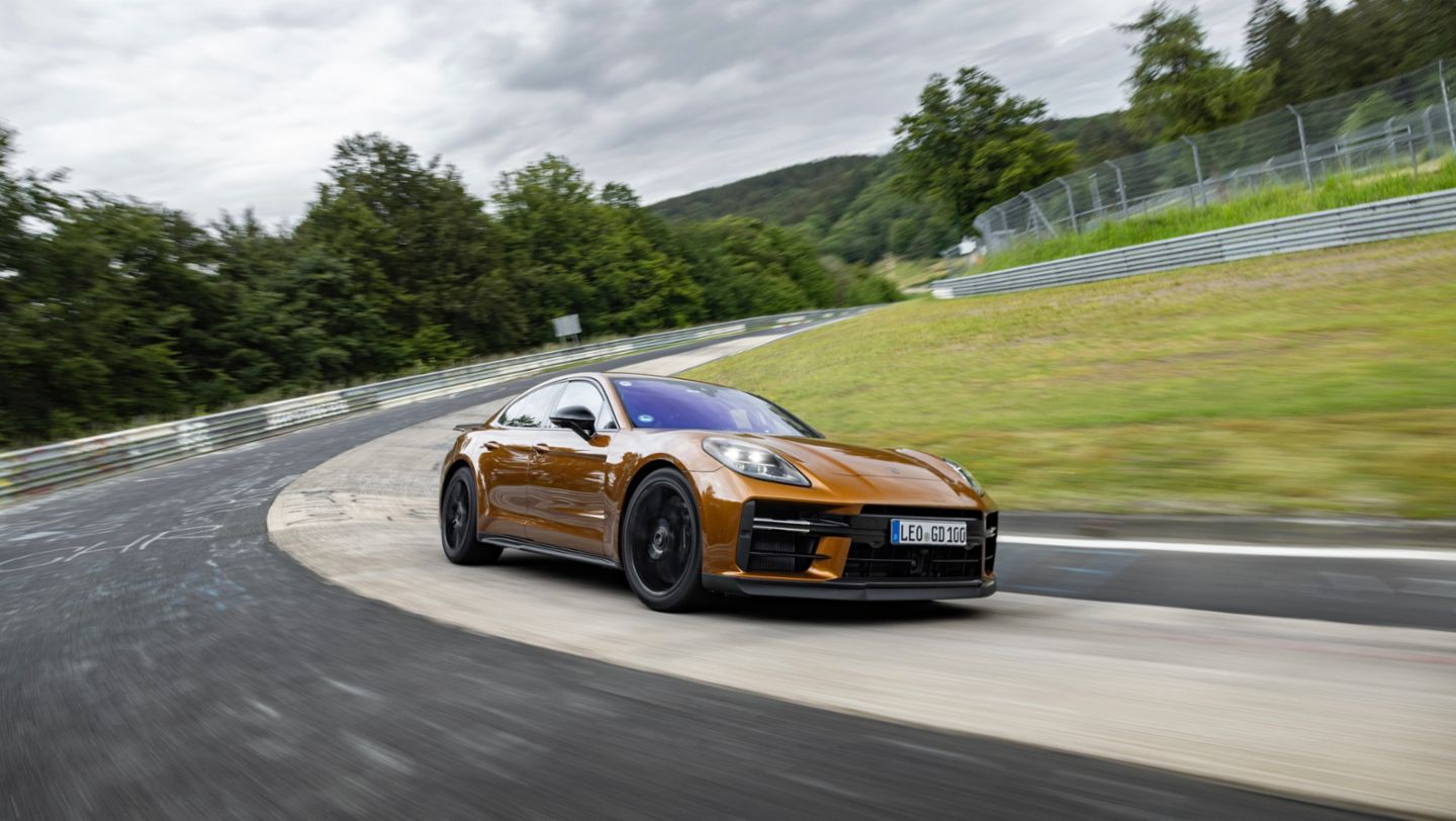 2025 Porsche Panamera Sets Nurburgring Lap Record