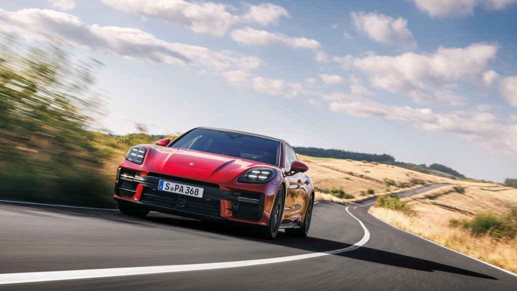 2024 Porsche Panamera Turbo S E-Hybrid vs. Panamera GTS: Which Is the Best Panamera for You in 2024?