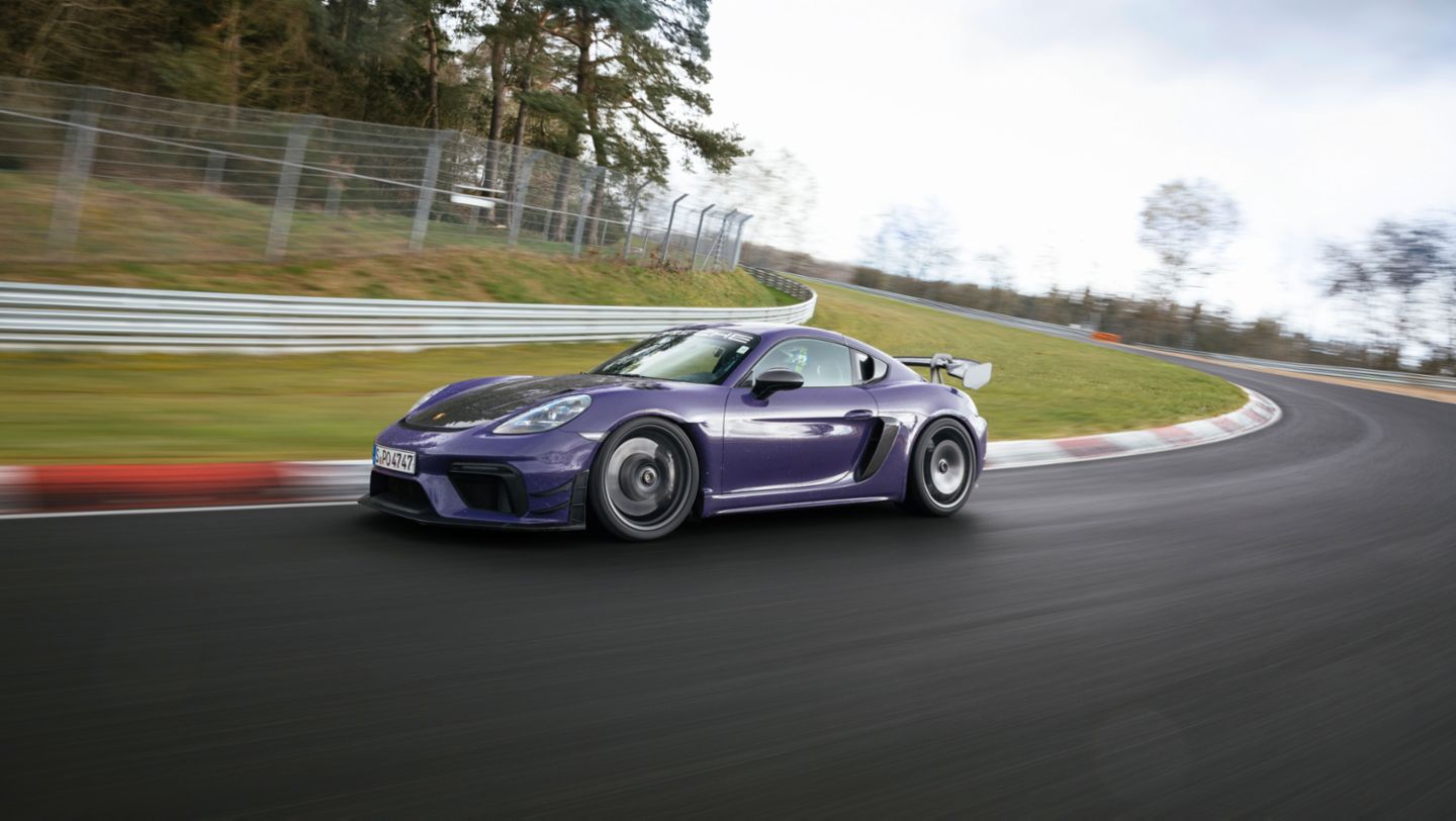 2024 Porsche 718 GT4 RS Manthey Racing 