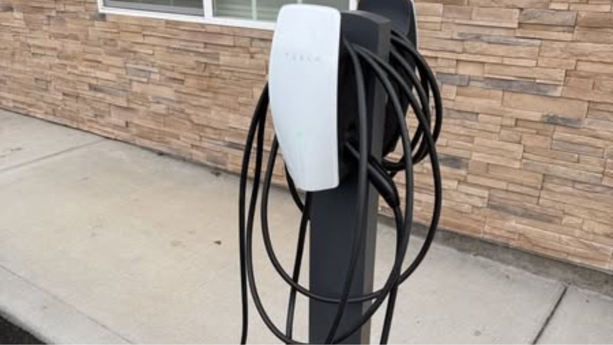 Tesla Charger