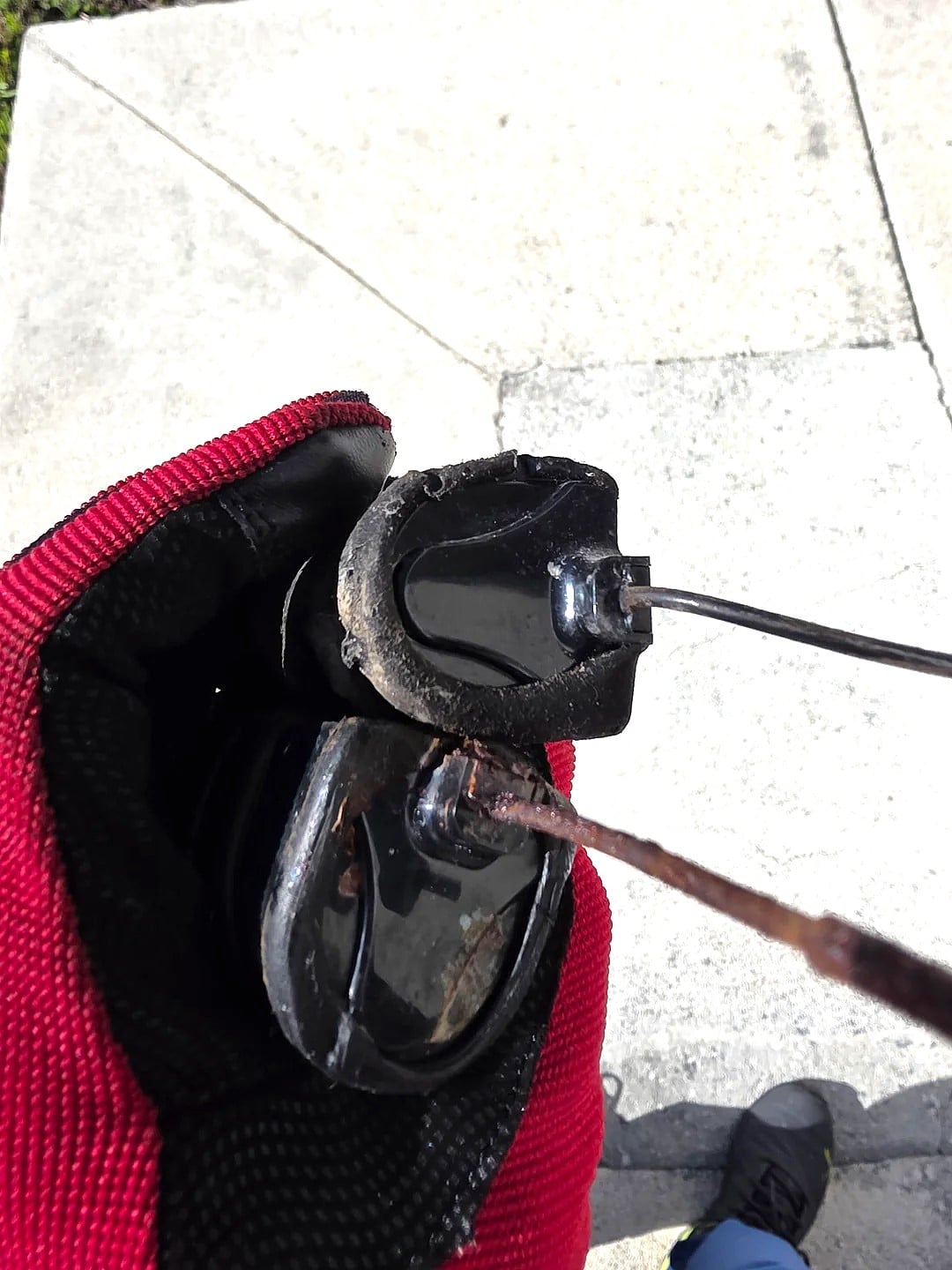 More Images of Mystery Devices Found on OP's Jeep