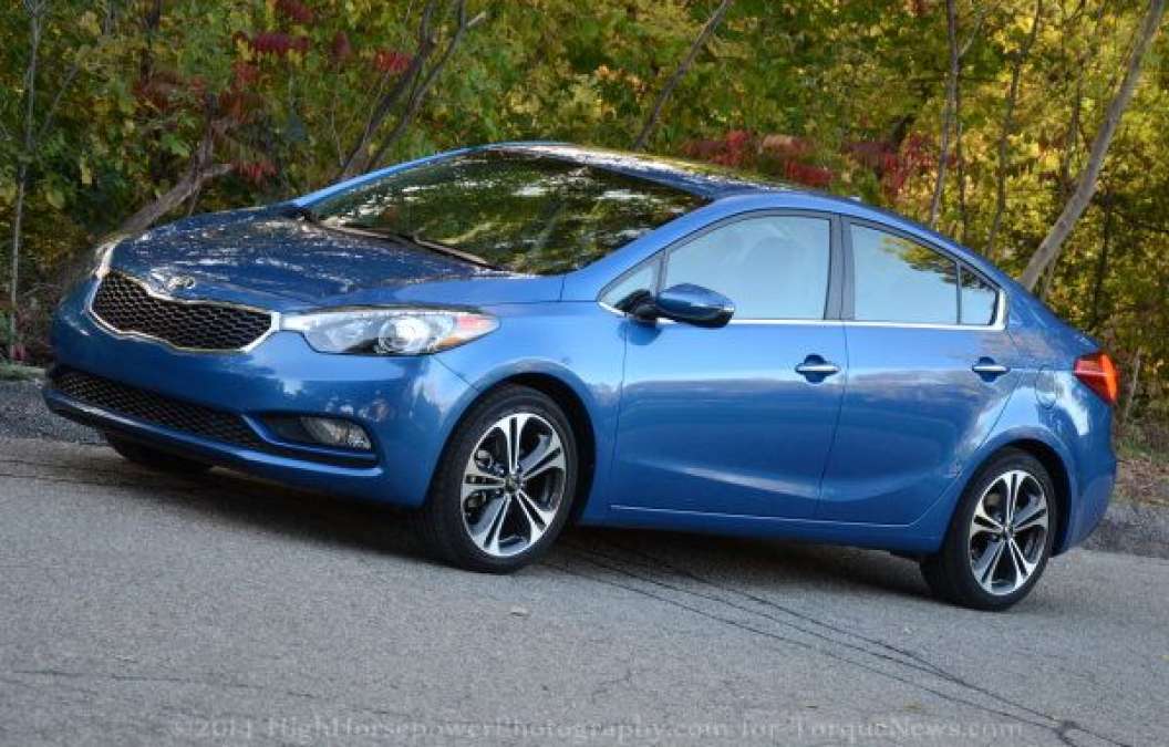 A Review of the 2014 Kia Forte EX Sedan: A Glowing Example of Kia's ...