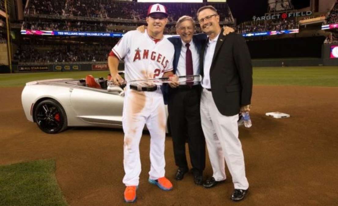 Chevrolet Presents Silverado Midnight Edition to All-Star Game MVP Mike  Trout