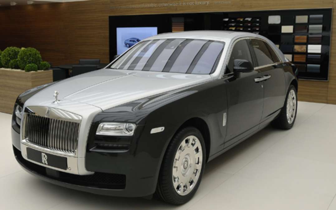 RollsRoyce Announces New TwoTone Bespoke Option For Ghost