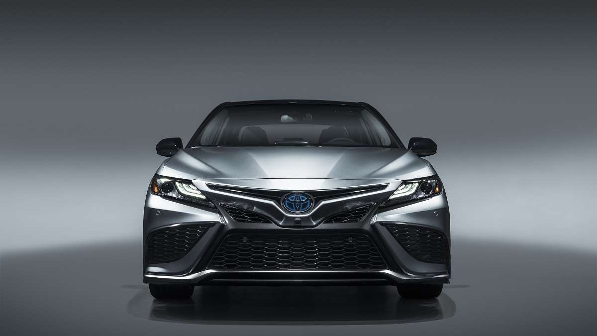 Toyota camry deals hybrid le 2021