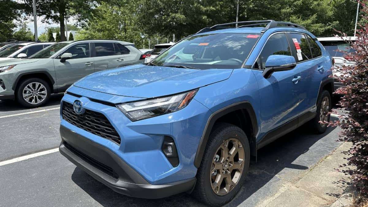 2023 Toyota RAV4 Hybrid Woodland Edition Cavalry Blue front end