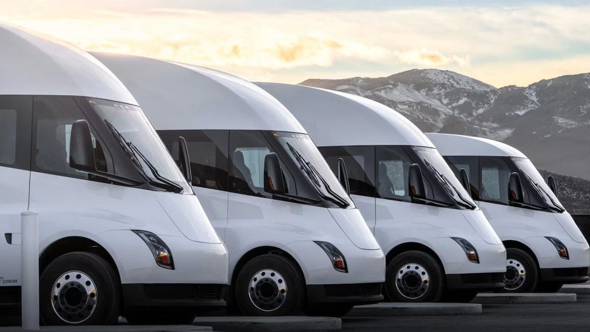 2024 Tesla Semi Trucks