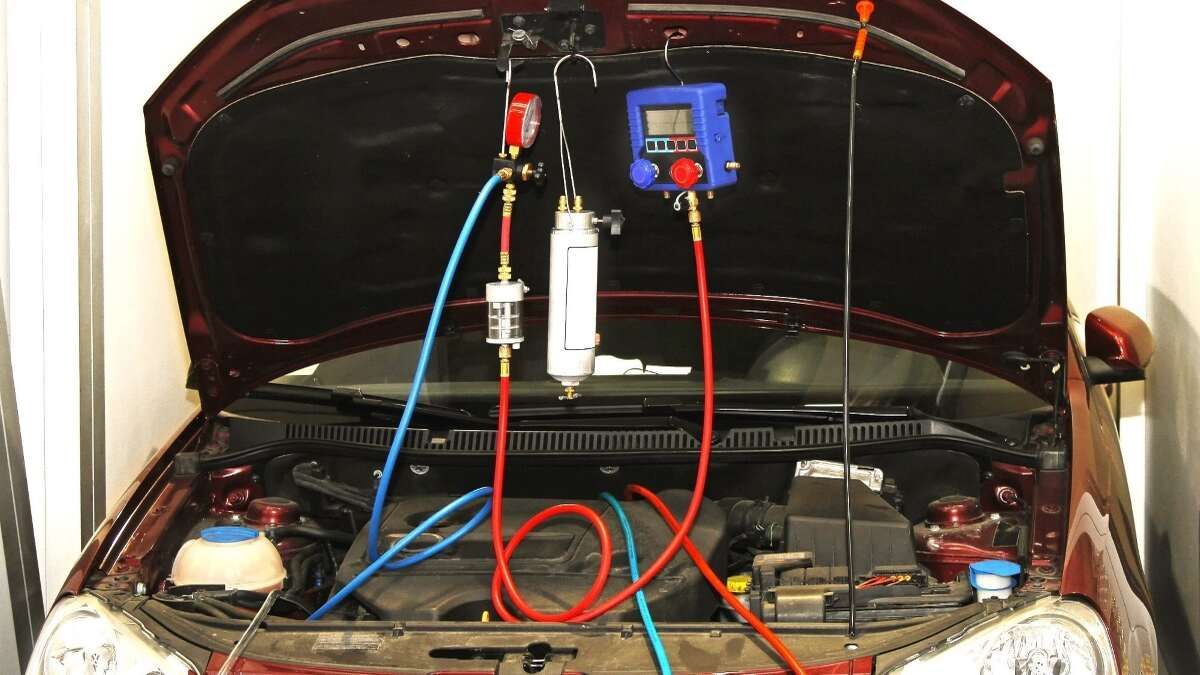 Car Owners Mistake Substitute Refrigerants for Freon