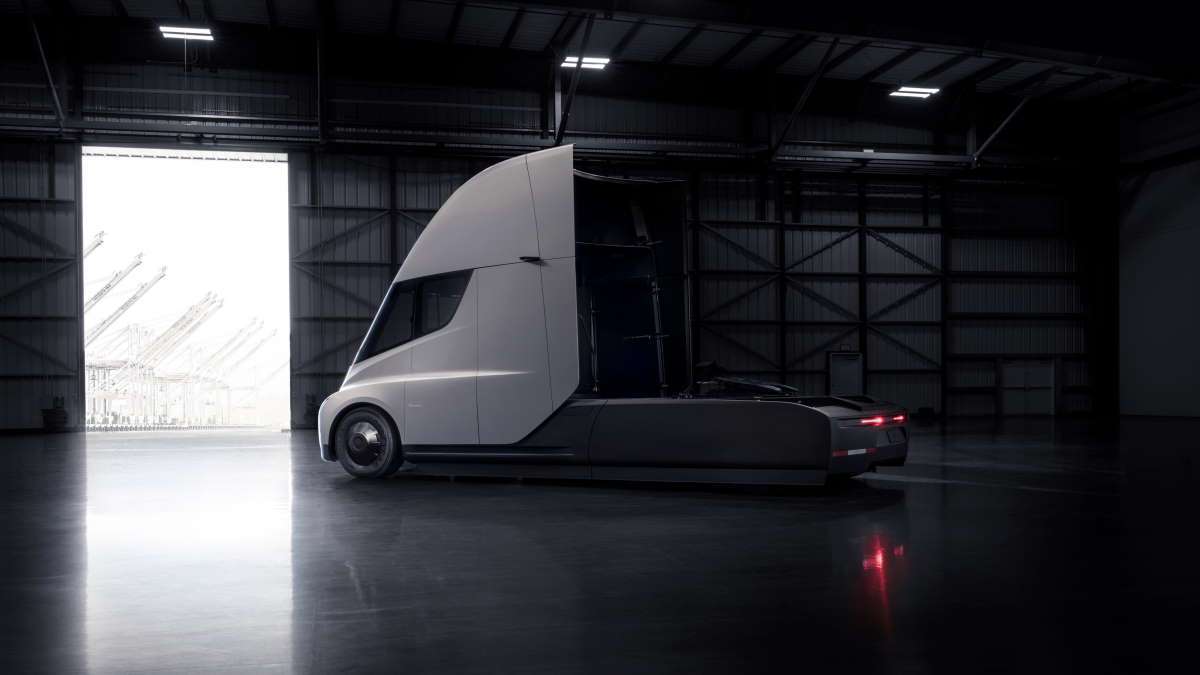 Tesla Semi Has An Astounding Lead Over the Other EV Semi Trucks ...