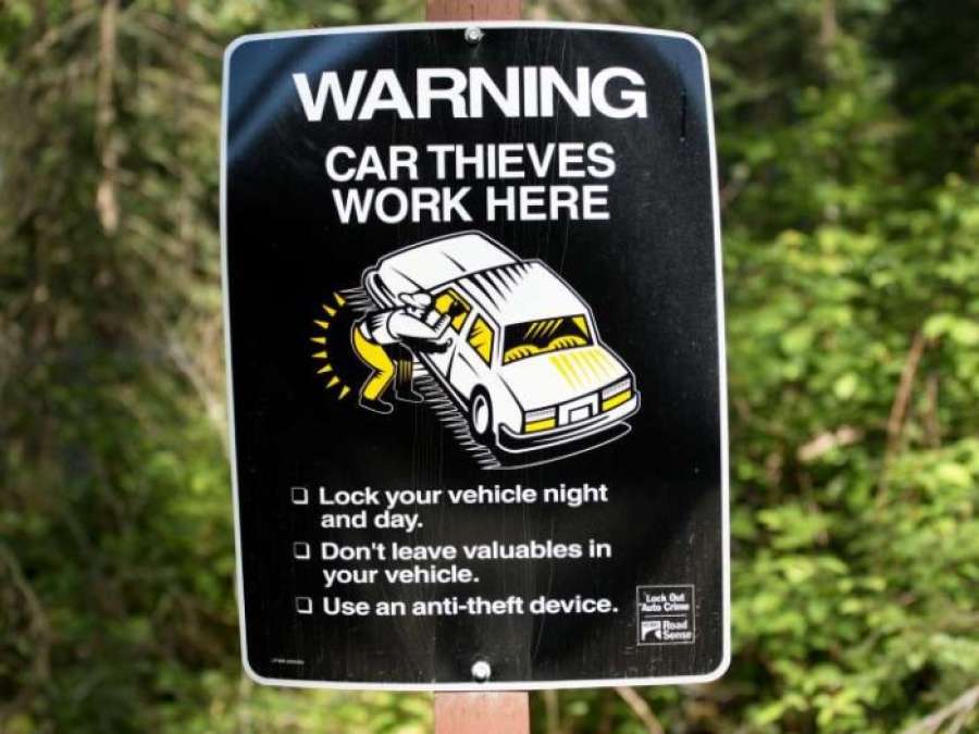 Car thieves sign