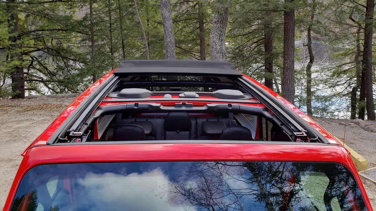 Jeep’s Sky PowerTop Roof Is The Ideal Convertible Design