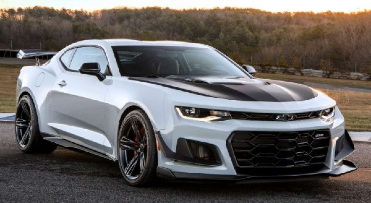 2018 Camaro ZL1 1LE Outperforms the Old Z28 and Costs Less | Torque News