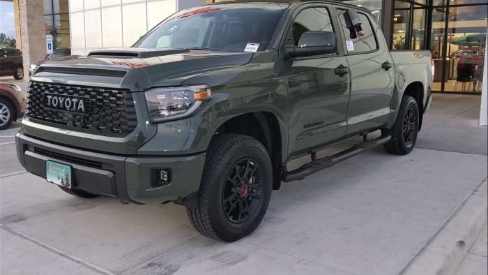 2020 Toyota Tundra TRD Pro Army Green front end