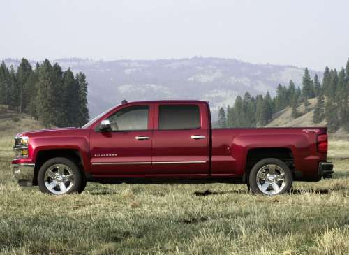 The side profile of the new 2014 Chevrolet Silverado 4x4 LTZ