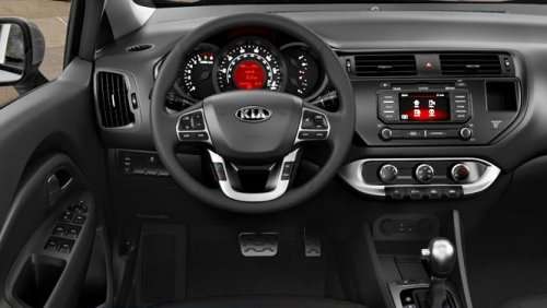 The Dash And Steering Wheel Of The 12 Kia Rio Sx 5 Door Torque News