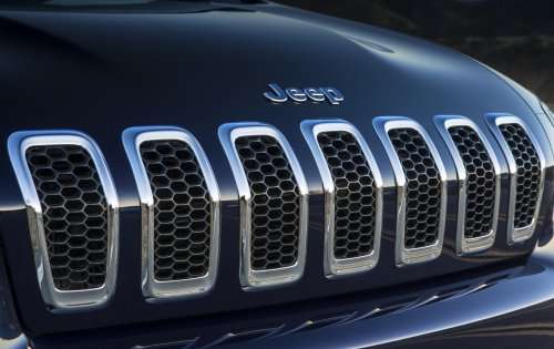 2014 Cherokee grille detail