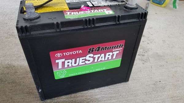 prius 12 volt battery