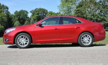 The side profile of the 2013 Chevrolet Malibu Eco 2SA