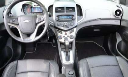 The dash area of the 2012 Chevrolet Sonic LTZ 5-Door Turbo