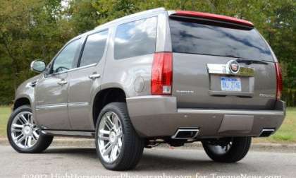 The rear end of the 2013 Cadillac Escalade Platinum