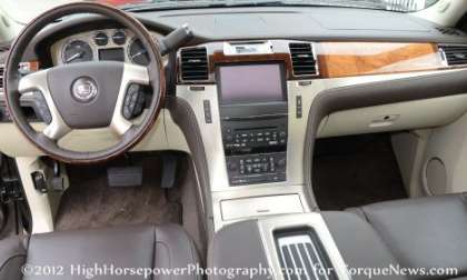 The dash of the 2013 Cadillac Escalade Platinum