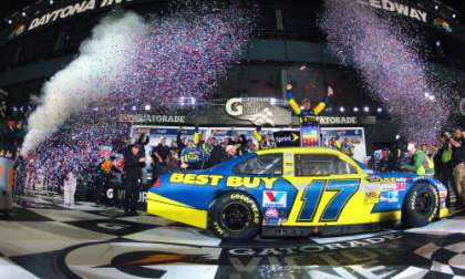 Matt Kenseth's #17 Best Buy Ford Fusion pulls into Victory Lane