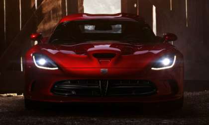 The front end of the 2013 SRT Viper GTS