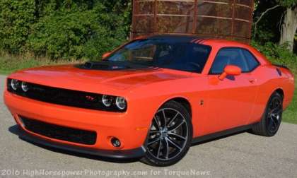 2016 Dodge Challenger 392 Hemi Scat Pack Shaker