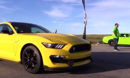 Shelby GT350 Mustang VS Hellcat Challenger