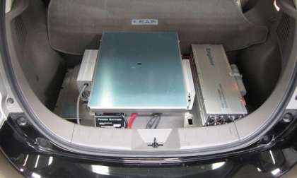 Enginer 8 kilowatt-hour battery pack for the Nissan Leaf