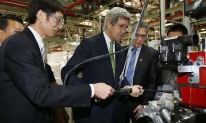 Secretary of State John Kerry in Chinese engine plant