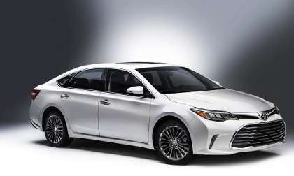 2016 Toyota Avalon Photos