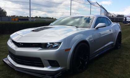 2015 Chevrolet Camaro Z/28 vs. ZL1