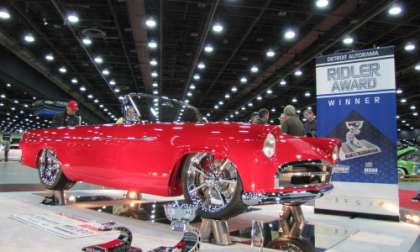 1955 Ford T-Bird wins 2012 Ridler Award at Detroit Autorama