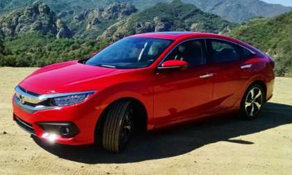 2016_Honda_Civic_Touring