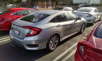 2016_Honda_Civic_Touring